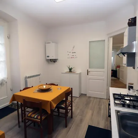 Apartamento Vignola 6 *